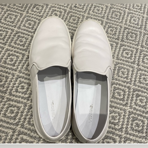 Vince white leather slip on sneakers - Picture 1 of 6